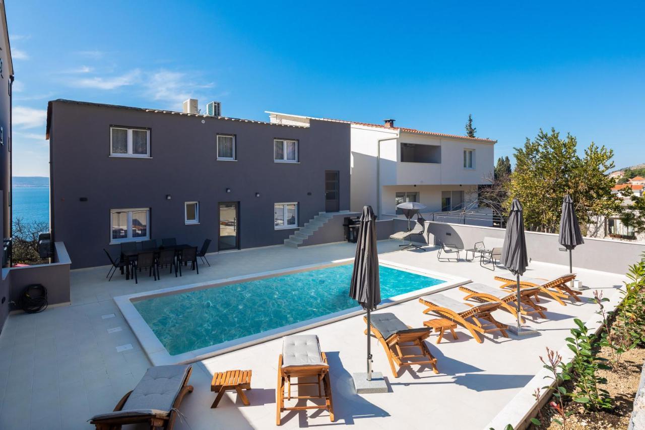 Luxury Apartment Lorena - Private Heated Pool - Jesenice  Exterior photo